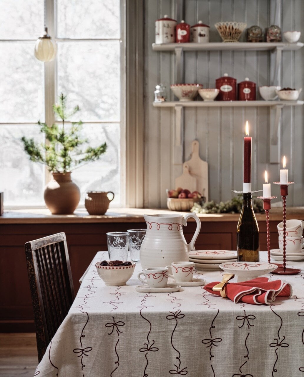 Table Cloth Bow White/Red