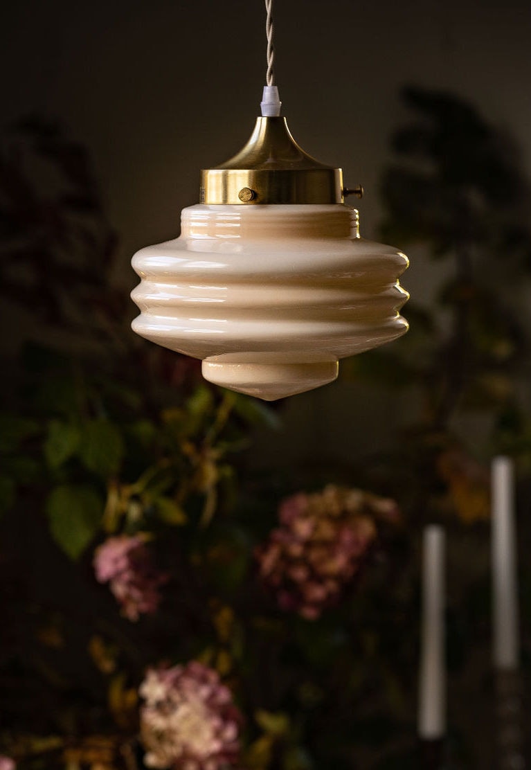 Pendant Lamp Valter w. Twisted Cord Brass/Opal Beige