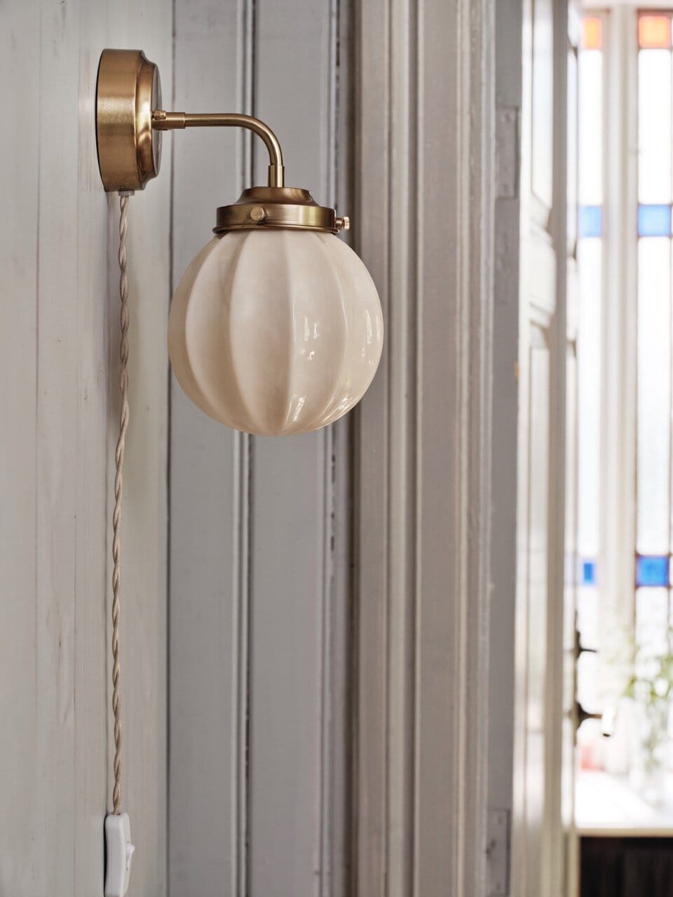 Wall Lamp Marit Brass/Opal Beige Small