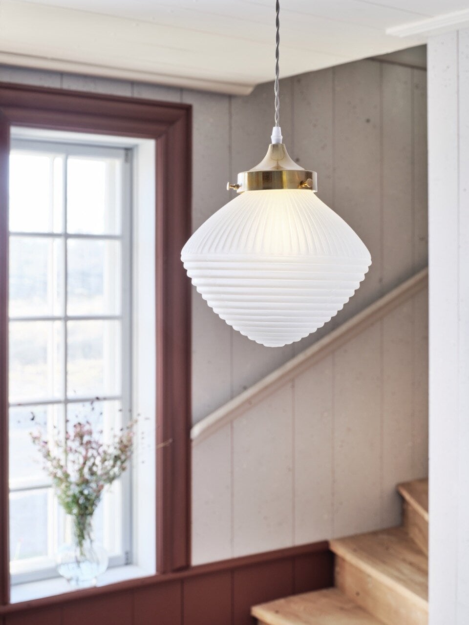 Pendant Lamp Alfred w. Twisted Cord Brass/Frost